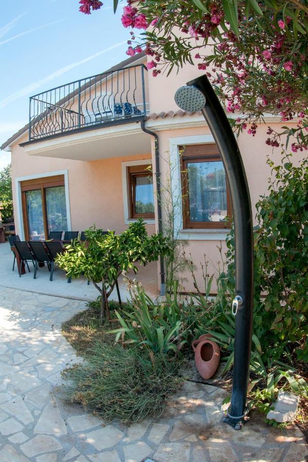 House /Villa Maja Ližnjan Exteriér fotografie